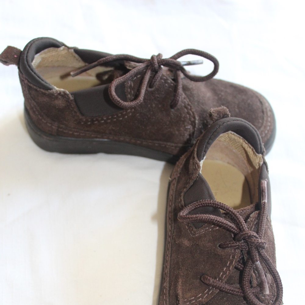 Gap boys suede brown shoes sz 10 - Picture 4 of 6